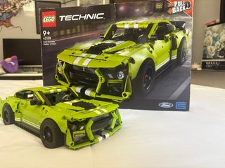 Lego Technic Ford Mustang Shelby GT500