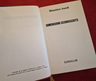 Libro. Dimensioni sconosciute