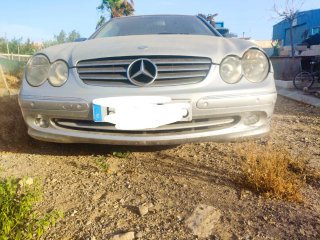 Mercedes-Benz  CLK 2004