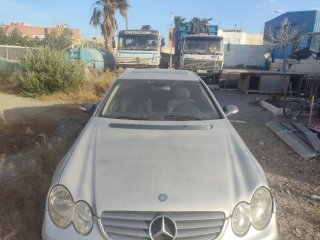 Mercedes-Benz  CLK 2004