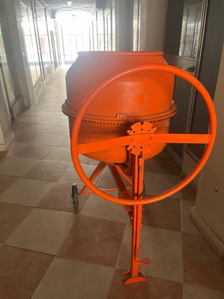 Hormigonera Eléctrica Naranja 180L