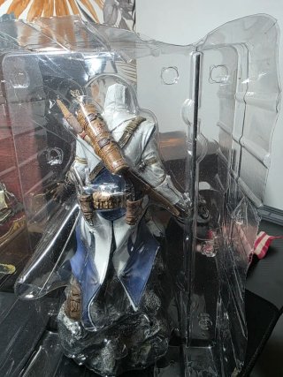 Edición Coleccionista Assassin's Creed III Xbox 36