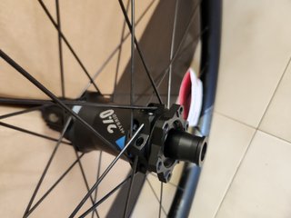 Rueda trasera DT Swiss HXC 1501 27.5" ebike