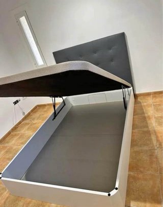 Base de cama tapizada y cabecero