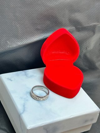 Anillo Titanium Circonitas Mujer pequeño plateado