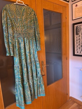 Vestido largo estampado verde y dorado Talla M