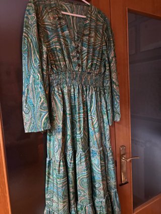 Vestido largo estampado verde y dorado Talla M