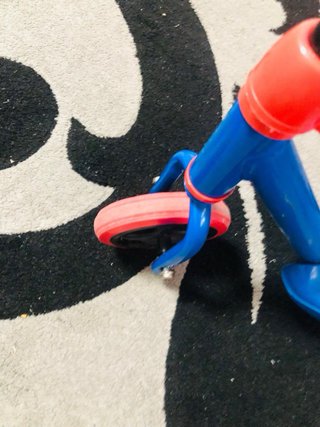 Patinete infantil 3 ruedas azul y rojo