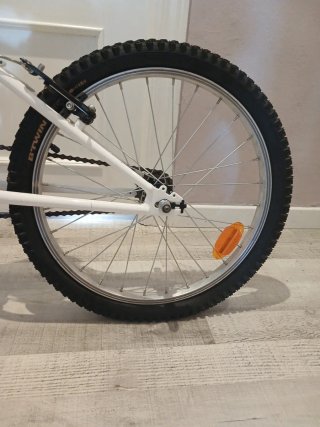 Bicicleta infantil Btwin blanca