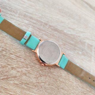Reloj Oso Turquesa y Dorado