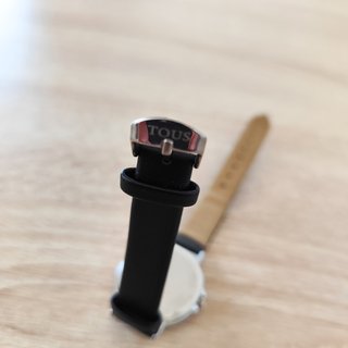 Reloj Oso Negro y Plateado