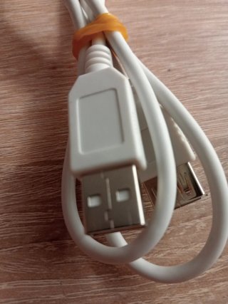Cable USB Blanco