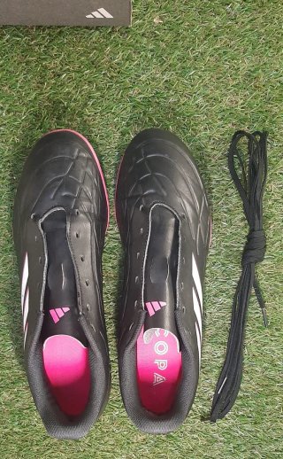 Botas de fútbol