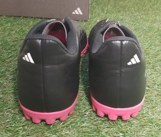 Botas de fútbol