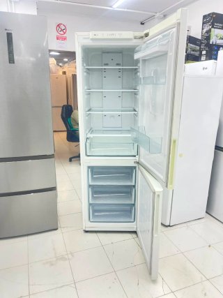 Nevera blanca marca  Haier 6 meses garantía