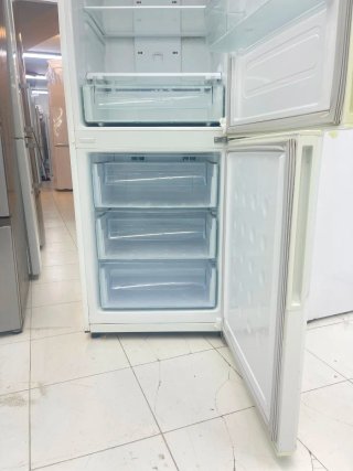 Nevera blanca marca  Haier 6 meses garantía