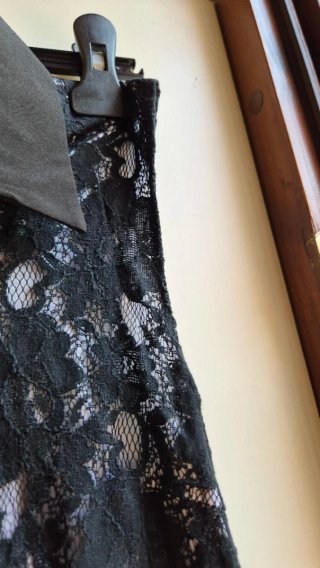 Abito nero pizzo