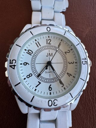 Reloj JM Quartz blanco sin estrenar – pila nueva