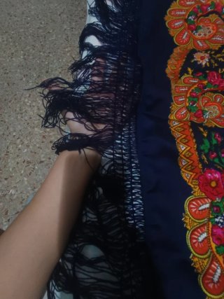 Mantón de Manila Negro con Flores