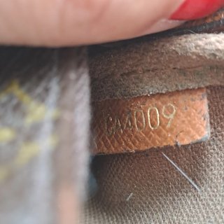 MONEDERO LLAVERO LOUIS VUITTON