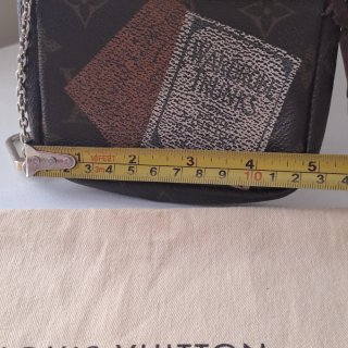 MONEDERO LLAVERO LOUIS VUITTON
