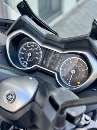 Yamaha XMAX 400 2018 IMPECABLE