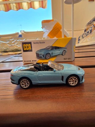 Modellino Bentley Bacalar CCA 1:64
