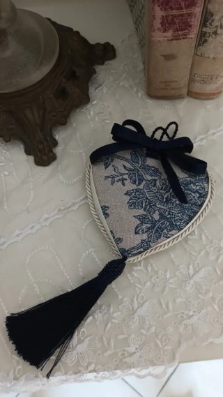 Cuore Toile de Jouy Shabby Chic