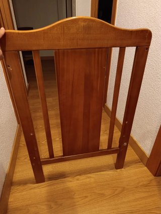 Cuna de madera