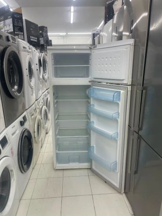 Nevera marca  Beko Blanca con garantia transporte