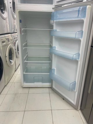 Nevera marca  Beko Blanca con garantia transporte