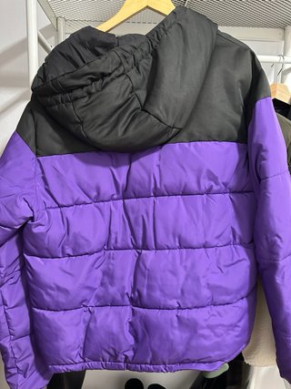 Vendo chaqueta acolchada Pull&Bear original, talla