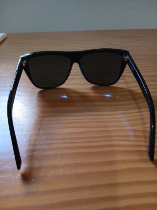 Gafas de sol Saint Laurent negras y marrones