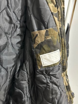 Parka Bershka militar capucha pelo