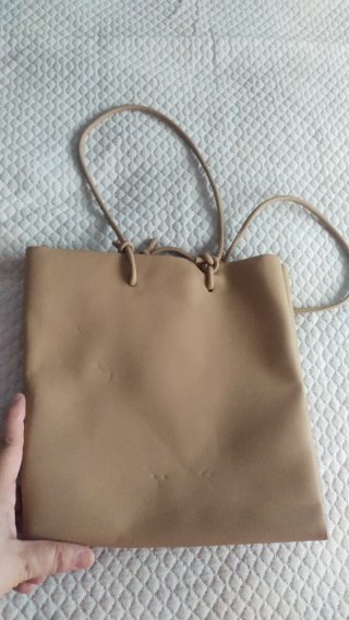 Bolso pequeño de hombro Zara engomado beige