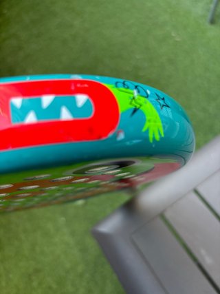 Pala de pádel infantil Monster.