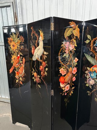 Biombo antiguo lacado pintado
