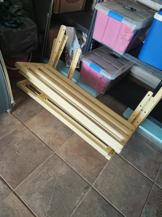 Estantería de hierro  con colgador