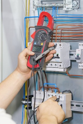 Servicio de electricidad en la zona de sevilla