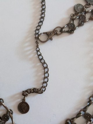 Cinturón con monedas estilo boho