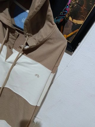 Sudadera marca trial con gorro