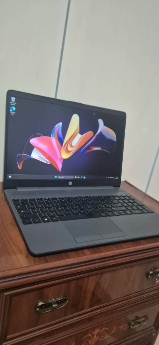 HP 255 G8, 15,6 ",AMD Ryzen 5-5500U,8 GB RAM,256GB