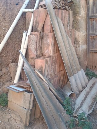 Tejas árabes de barro
