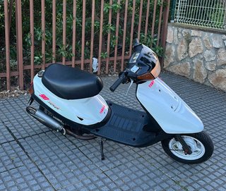YAMAHA JOG 90CC SCOOTER CLASICO