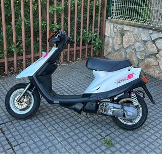 YAMAHA JOG 90CC SCOOTER CLASICO