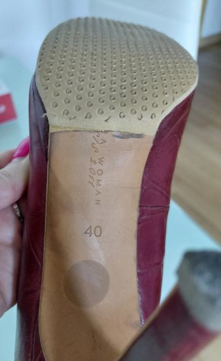 Zapatos de tacón burdeos / granates