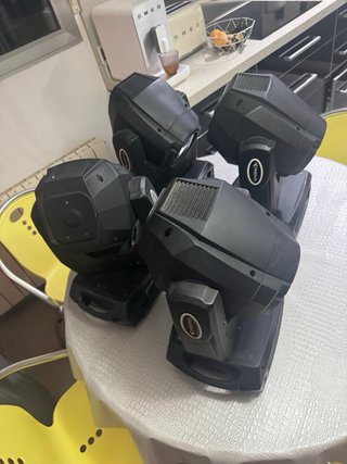 4 Cabezas Móvil Beam Prisma 7R