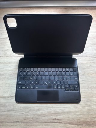iPad Air 5ª Gen 64GB Gris Espacial + Teclado