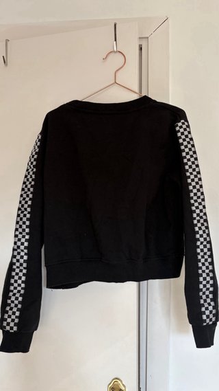 Sudadera negra con detalles cuadros talla S
