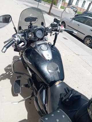 Suzuki Intruder M800 Negra